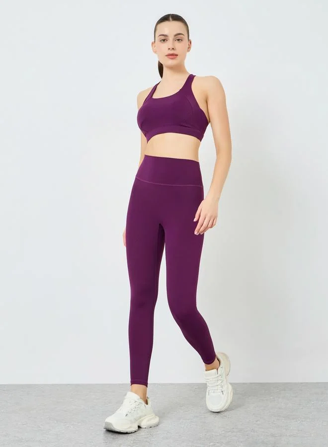 ستايلي اكتيف طقم منسق من ليقنز وحمالة صدر رياضية بظهر متقاطع للنساء