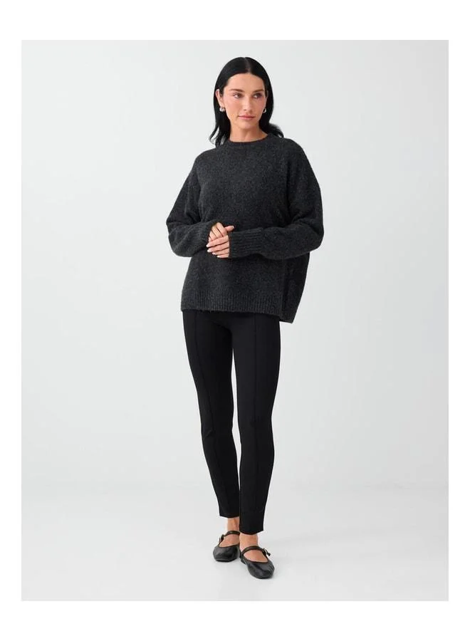 Jimmy Key Black Basic Leggings with Front Seam Detail and Elastic Waist.