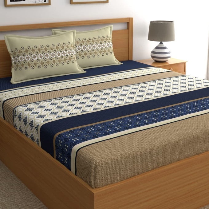 100 COTTON KING BEDSHEET WITH 2 PILLOW COVERS SIZE 108 X 108 INCHES 140 TC COLOUR BLUE