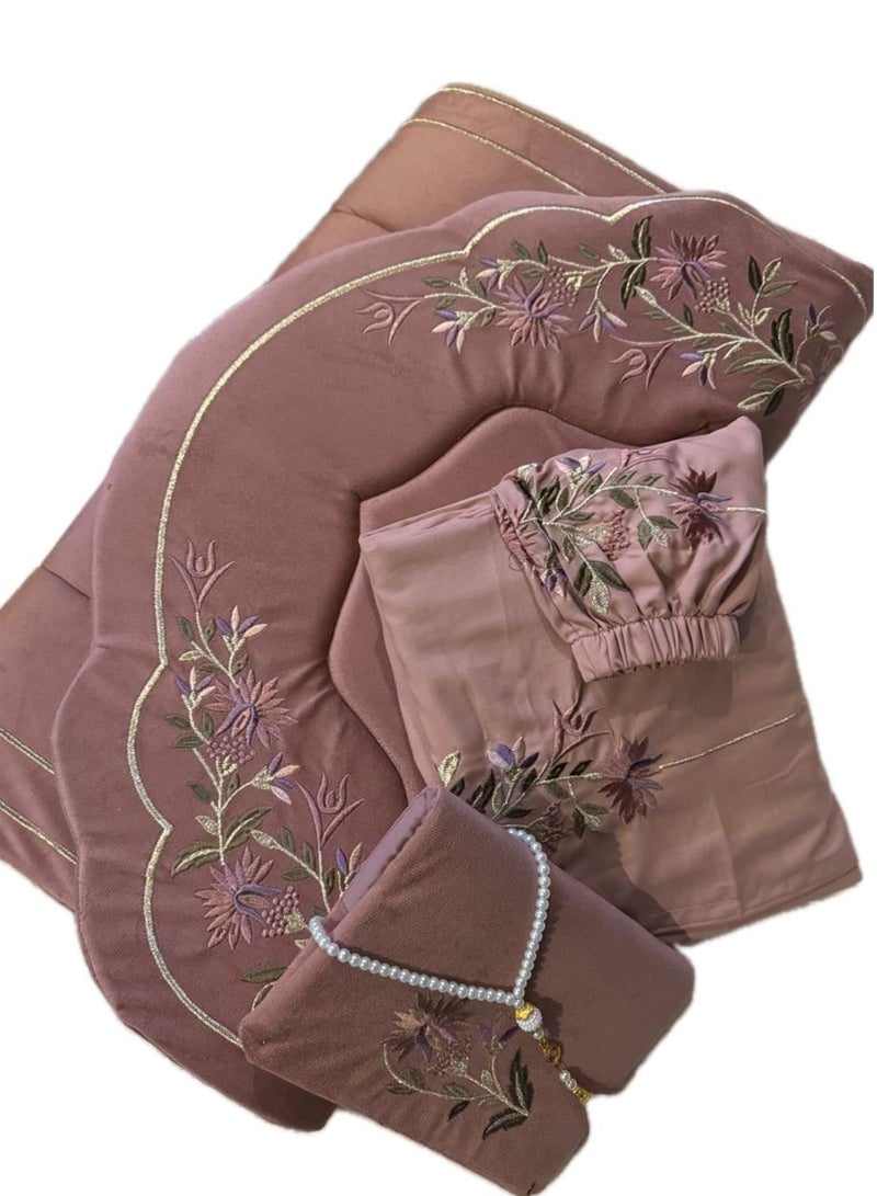 High-end embroidered and lined prayer set containing (prayer rug + prayer dress + Quran case) 