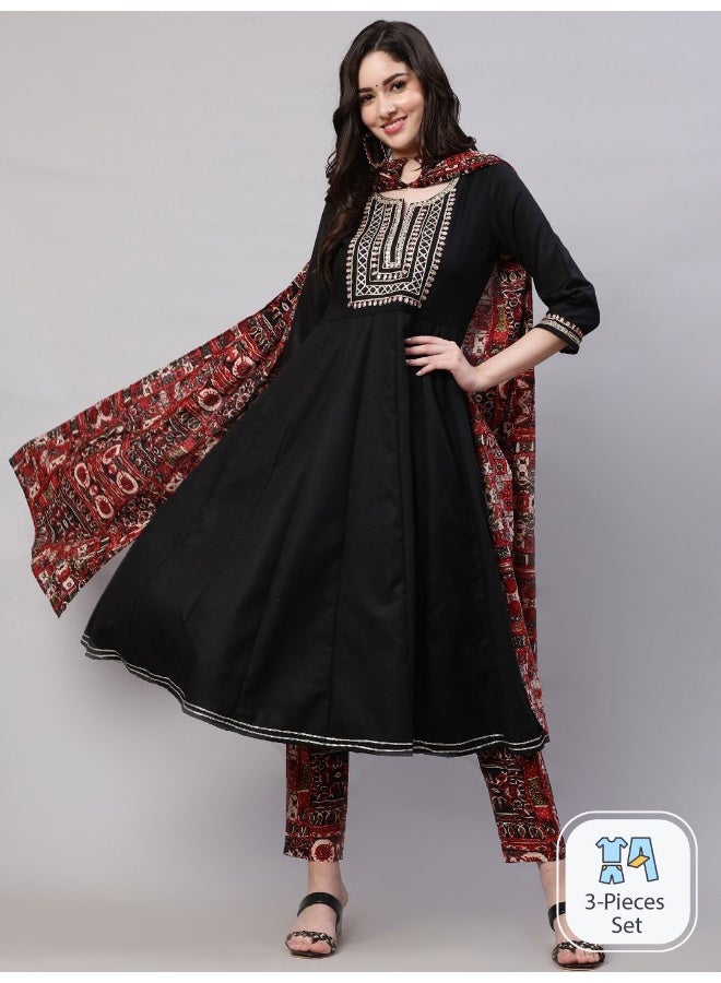 AKS Ethnic Motifs Yoke Design Regular Thread Work Kurta With Trousers & With Dupatta - Image 1