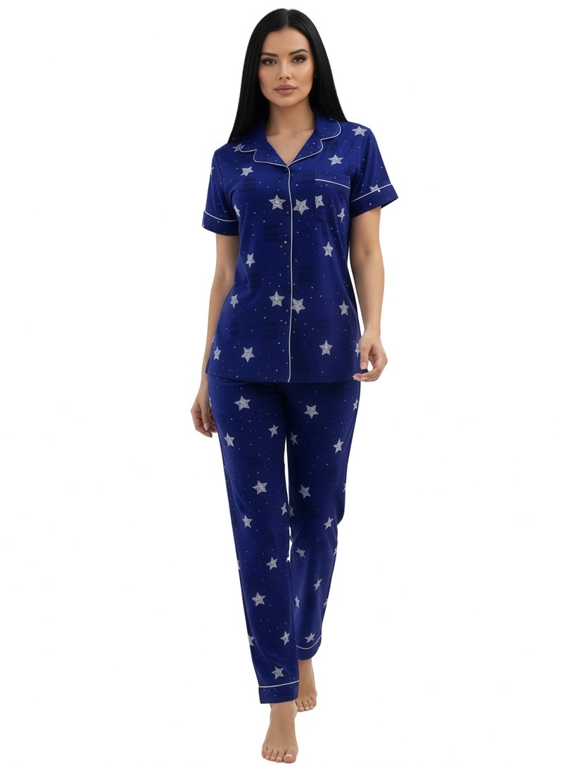جوانا طقم بيجاما نسائي بتصميم نجوم، قميص بأزرار نصف كم وبنطال طويل - أزرق - Image 2