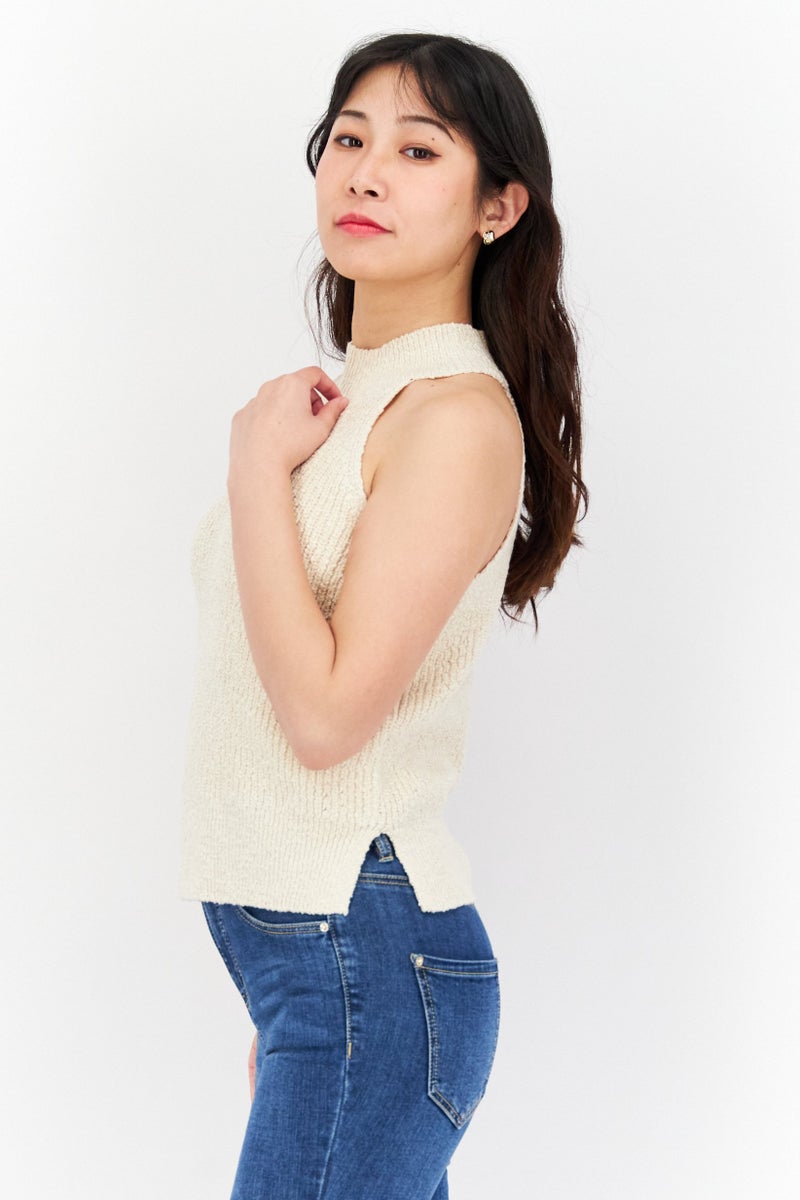Gentle Fawn Women Crew Neck Sleeveless Knitted Top, Cream  - Image 4
