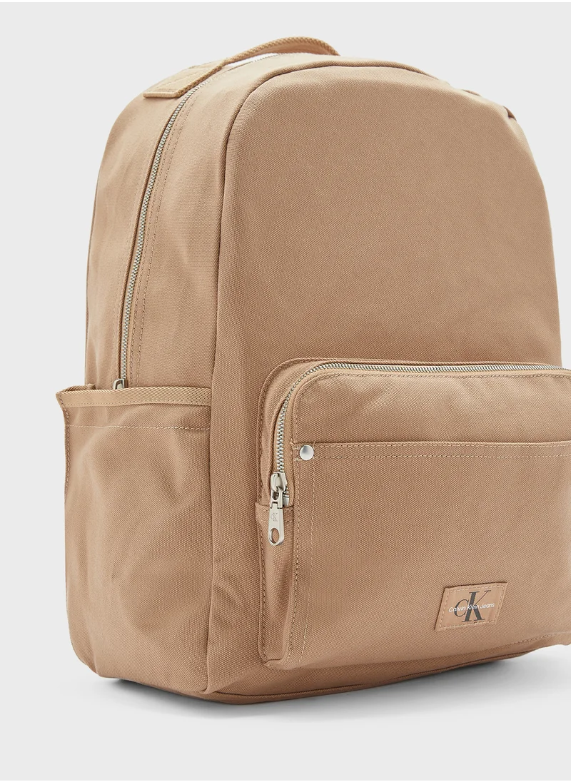 كالفن كلاين جينز Logo Round Backpack