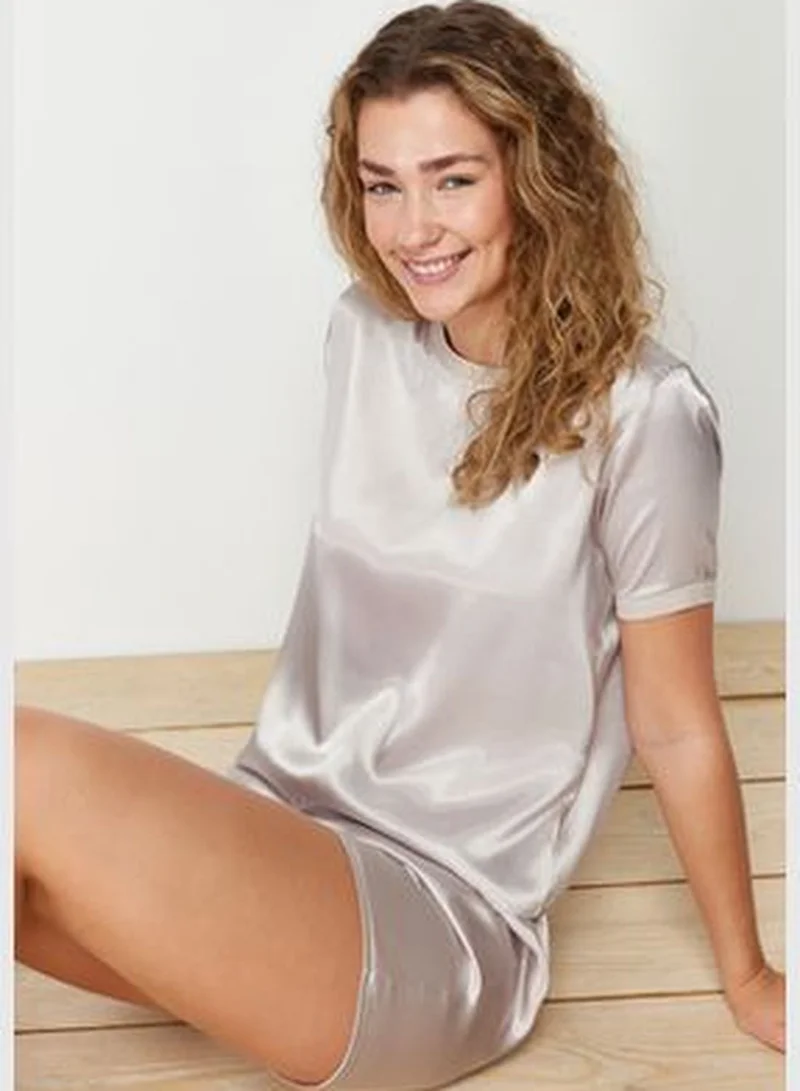 trendyol Beige Satin Tshirt-Shorts Woven Pajama Set THMSS24PT00091
