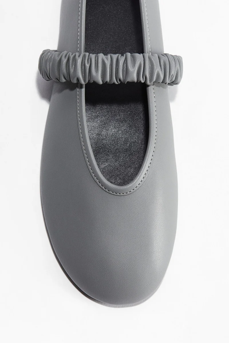 H&M Scrunchie-detail ballet pumps
