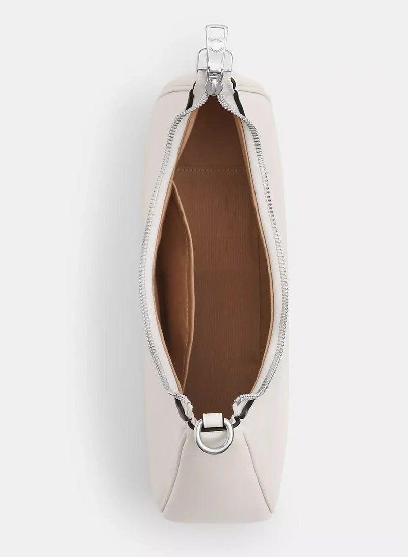 كوتش اوت ليت حقيبة كتف كوتش تيري تويستد، حقيبة كروس نسائية، حقيبة هوبو نسائية، حقيبة يد نسائية، حقيبة سفر نسائية، 26 سم - بيضاء - Image 5