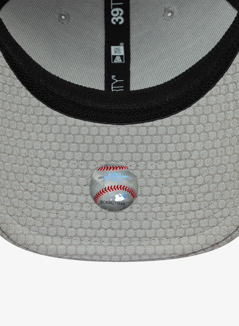 NEW ERA  39Thirty New York Yankees Stretch Mesh Cap  | Best Price UAE