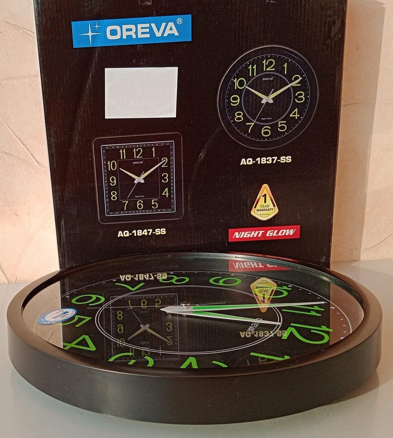 Oreva Night Glow Round Plastic Analog Wall Clock (30.6 cm x 4.25 cm x 30.6 cm, Black, AQ-1837) - Image 5