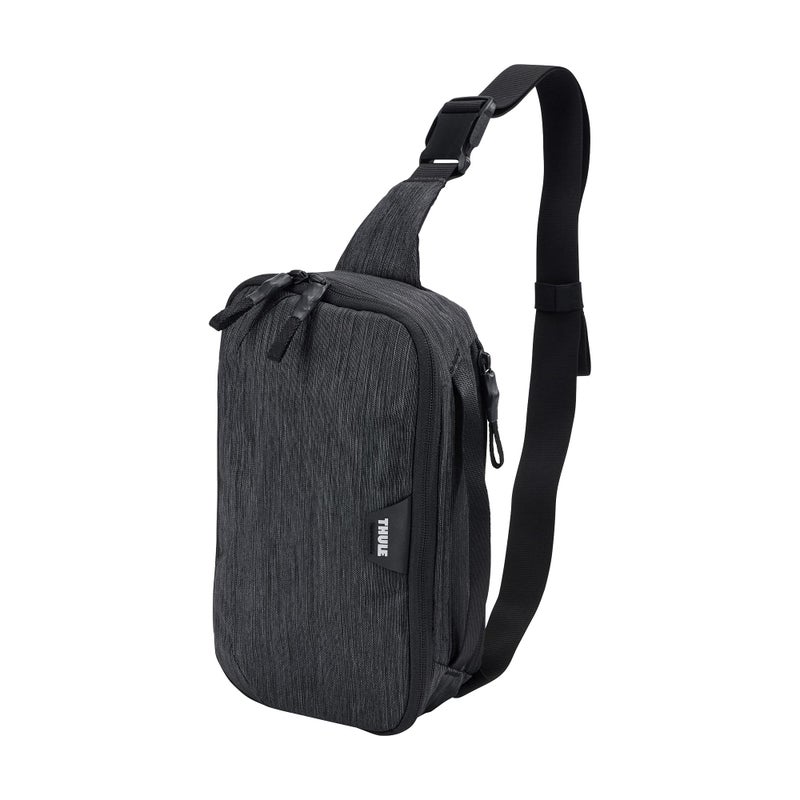 Thule Changing Backpack - Diaper Bag Backpack - Maternity Backpack - Baby Bag with Shoulder Straps - Travel Diaper Backpack, Black - Image 4