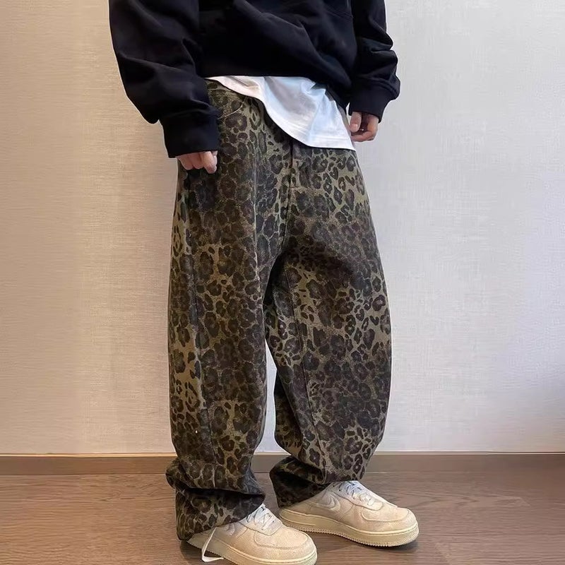 Unisex Classic Denim Jeans Loose Fit Daily Outdoor Wear - Image 4