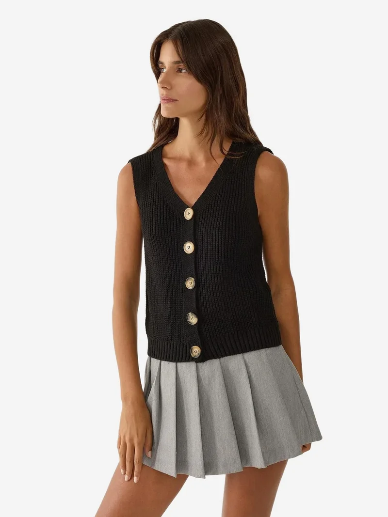 زوبعة كنزة صوف بأزرار