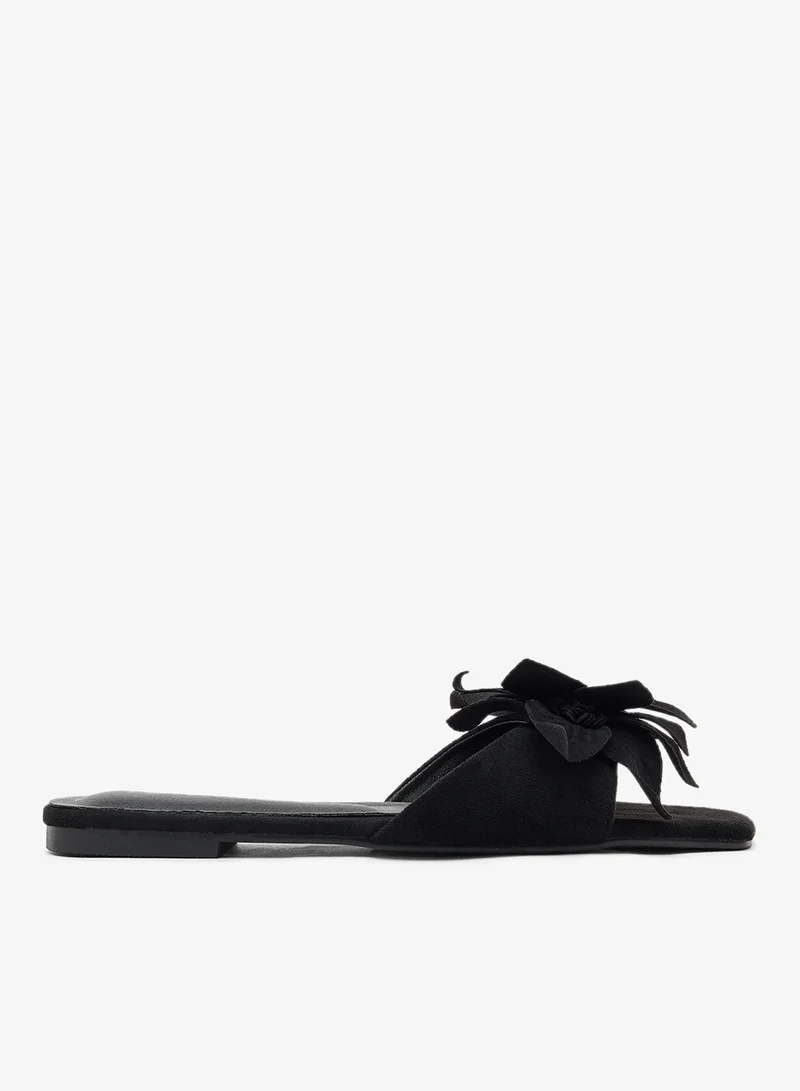 Floral Detail Flat Sandals