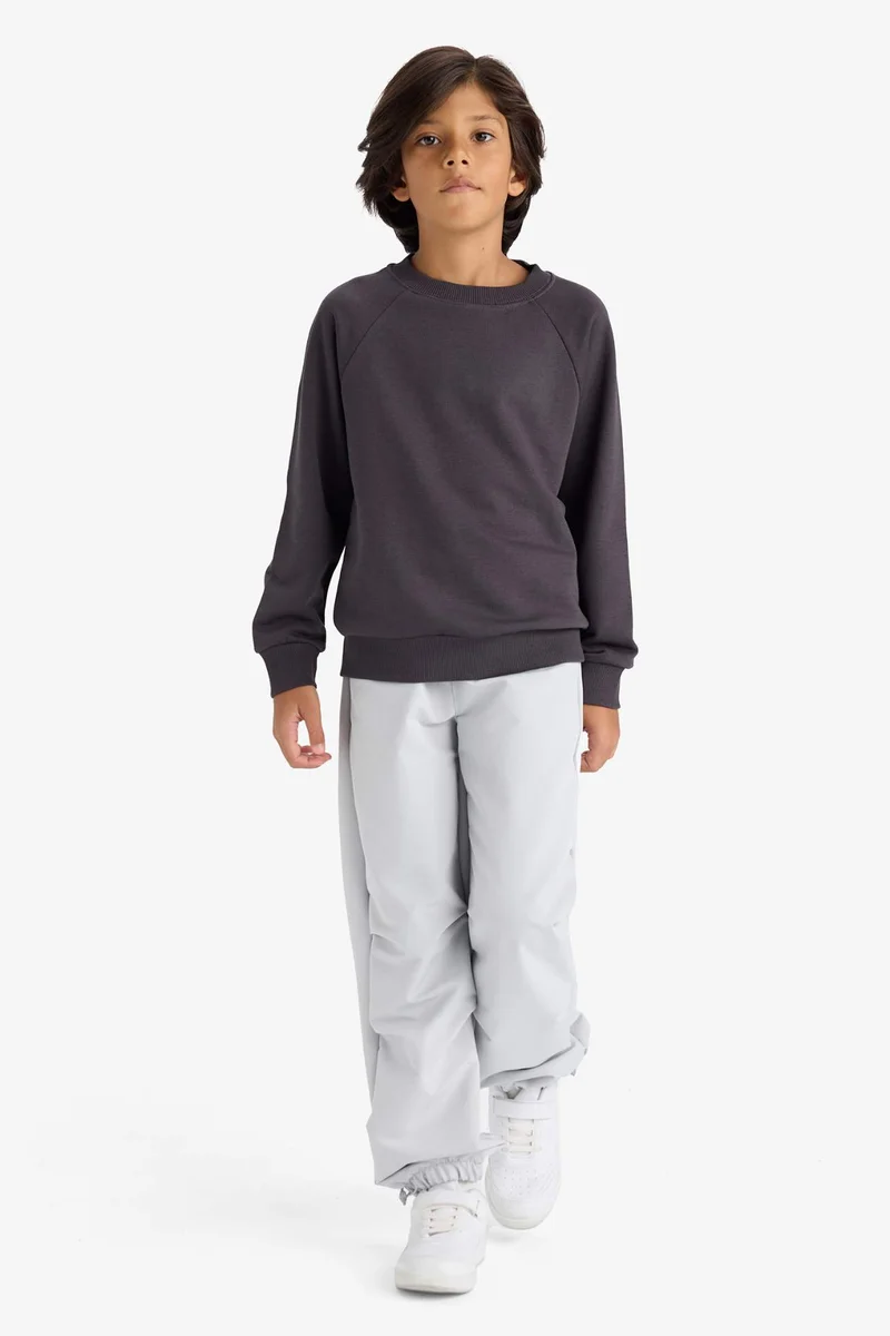 ديفاكتو Boy Basic Crew Neck Sweatshirt