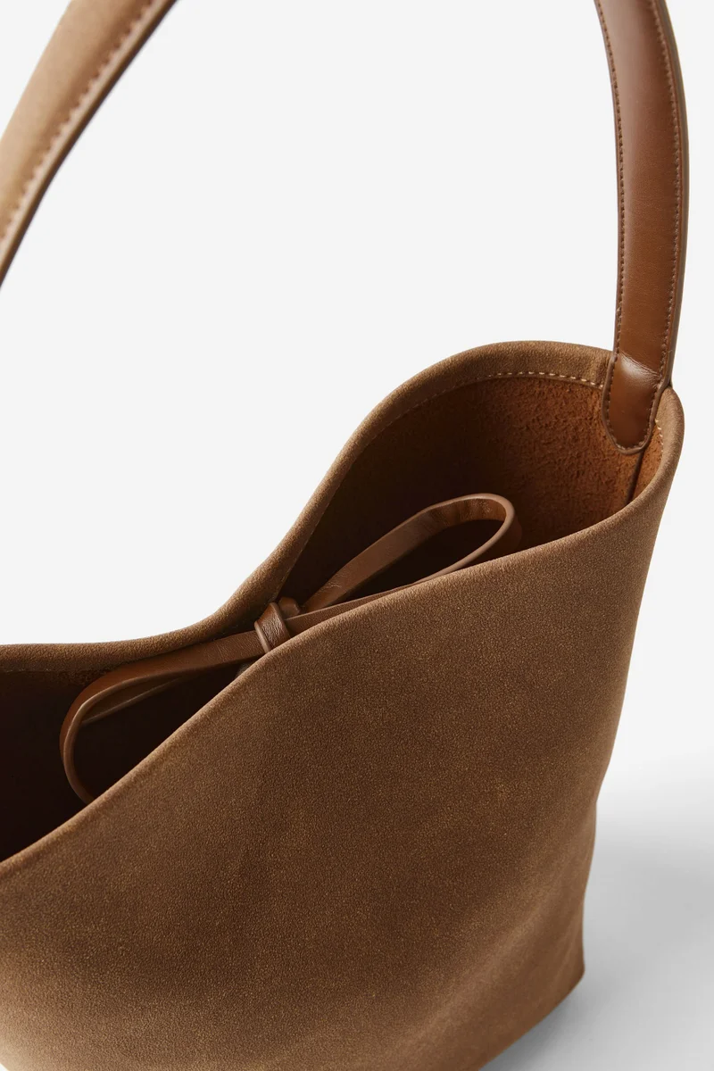 KENNEDY BUCKET BAG