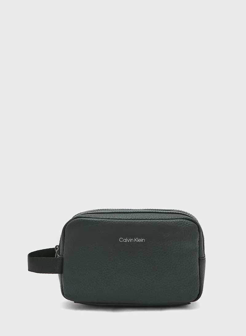 CALVIN KLEIN Around Zip Toiletry Bag
