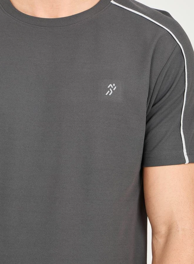 Styli Styli Micro Pique Knit Contrast Overlock Seam Workout T-shirt