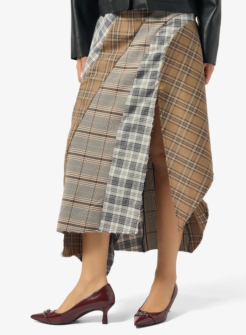 VALENTINO BY MARIO VALENTINO  Bow Detail Pointed toe mid heel Pums for Women | Best Price UAE