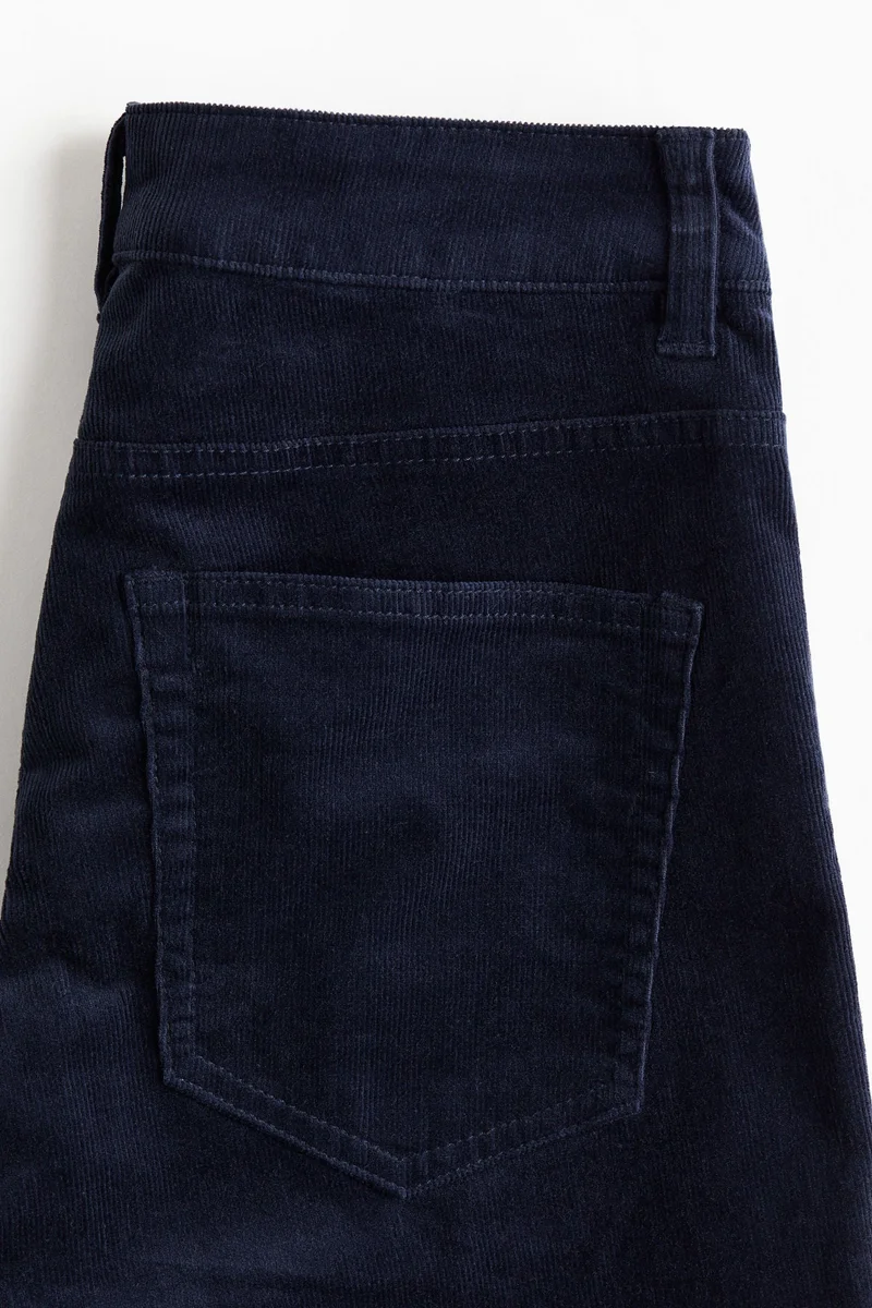 اتش اند ام بنطلون من الكوردروي بحافة سفلية واسعة