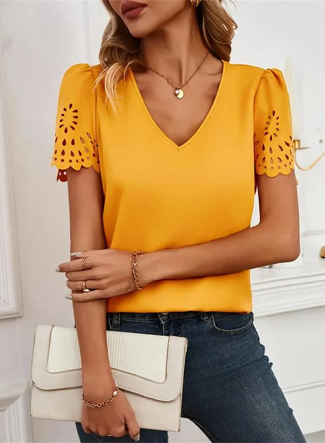 Styli Styli Solid Cut Out Detail V-Neck Top