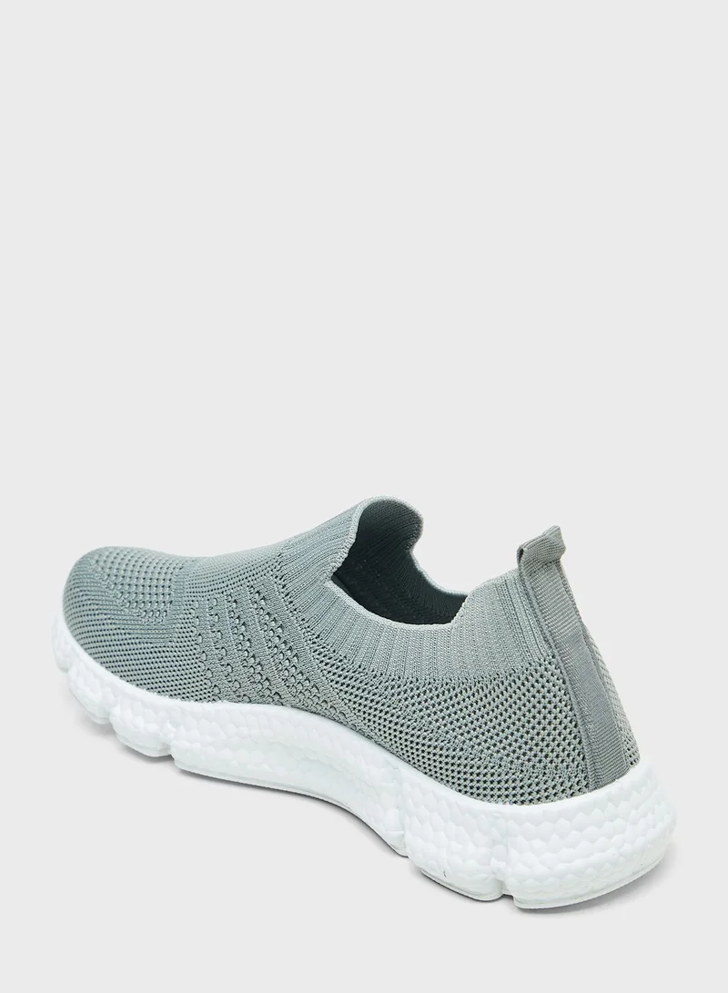 shoexpress Casual Slip Ons