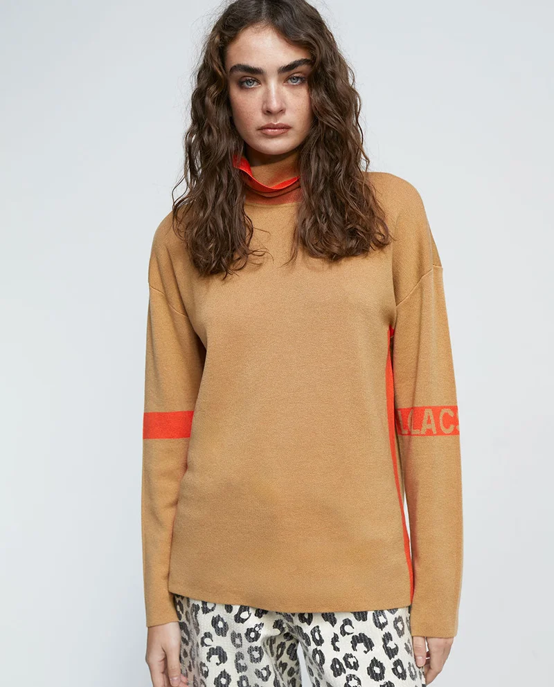 Lola Casademunt High neck sweater