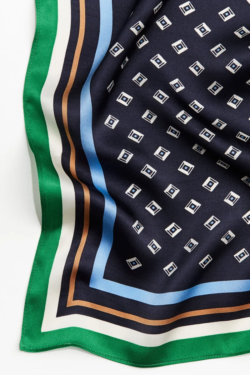 H&M Printed silk scarf