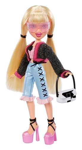 Bratz Goin’ Out! Cloe Fashion Doll with Accessories - Image 3