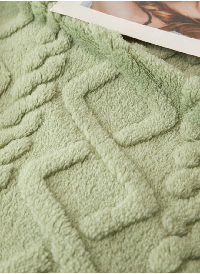 LUNA Home - Taffeta fleece blanket super soft green color. - Image 1