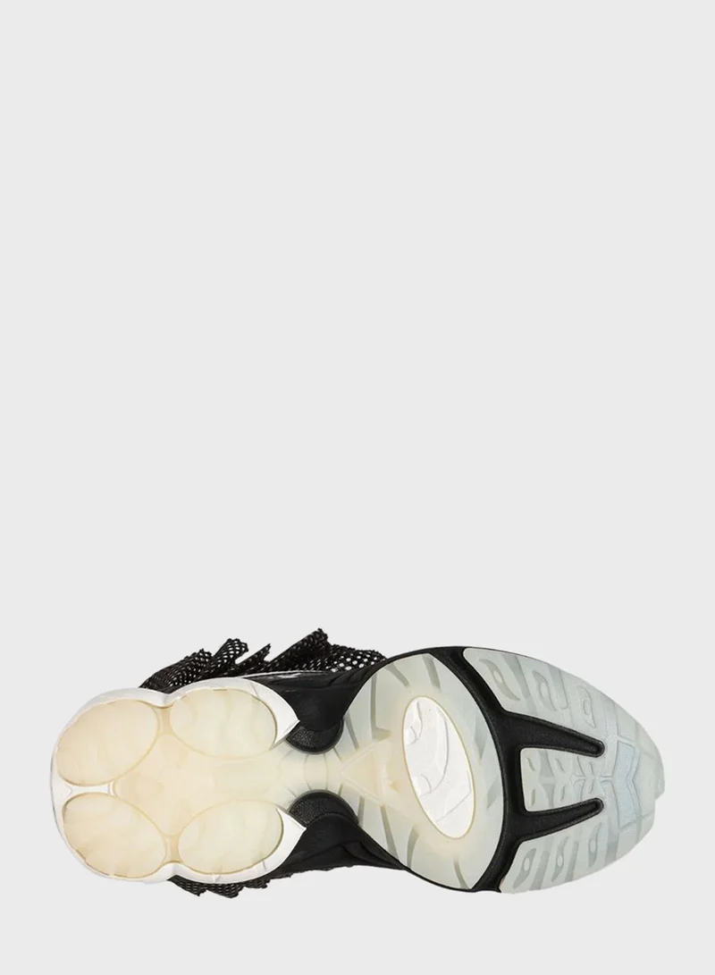 ريبوك Dmx Ruffle