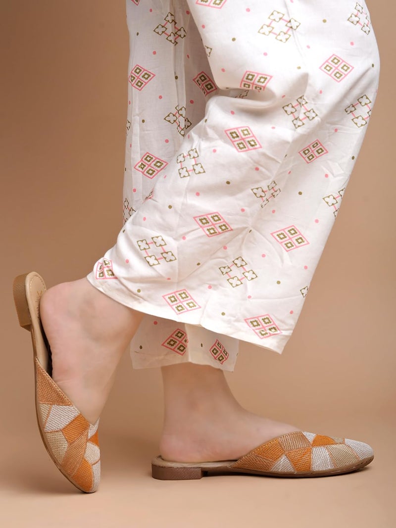 Shoetopia أحذية شوتوبيا النسائية التقليدية المنزلق عليها مزخرفة مسطحة مع كعب منخفض - أحذية عصرية ومريحة للاستخدام اليومي - Image 3