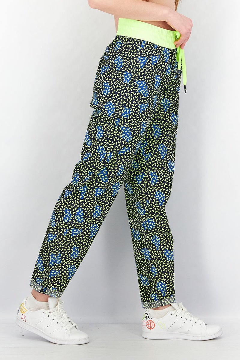 EDC Women Regular Fit Side Pocket All Over Print Pants, Navy Combo - Image 2