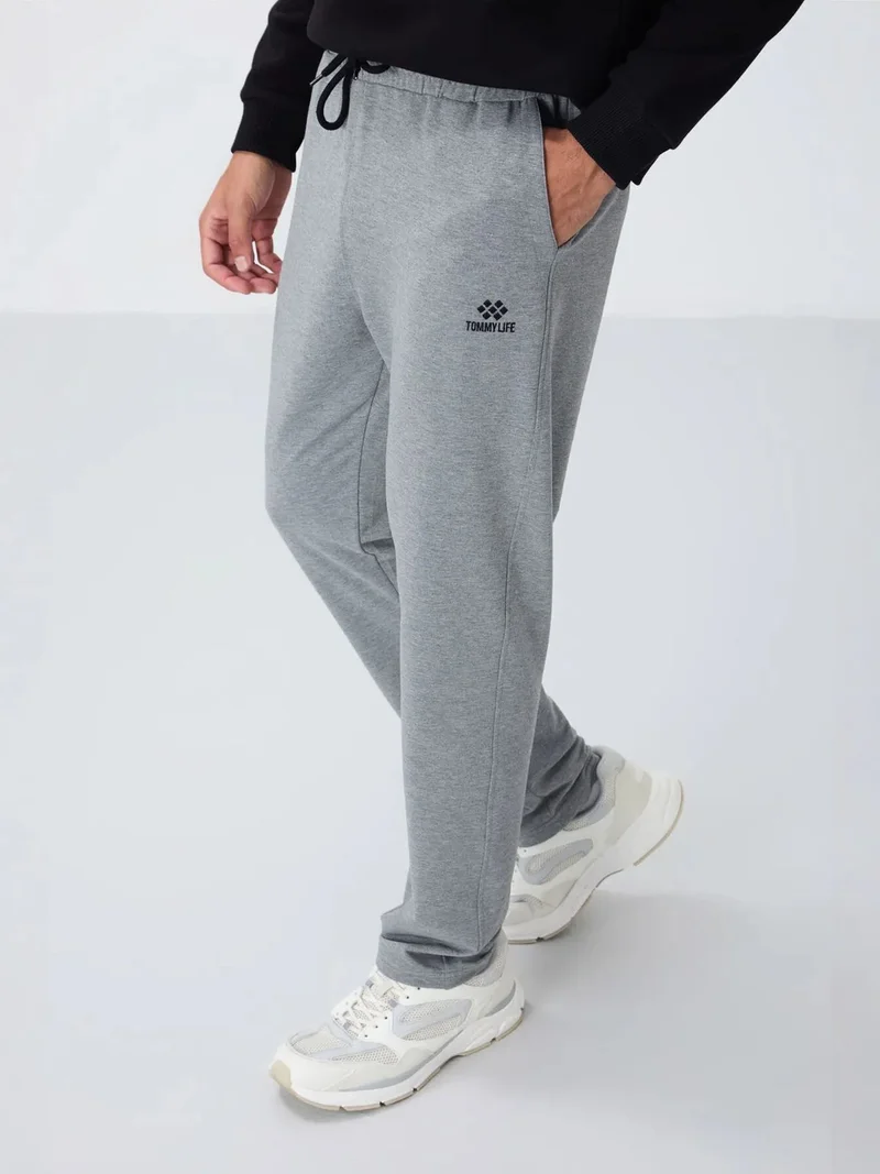 تومي لايف TOMMY Men's Regular-Fit Cotton Blend Sweatpants