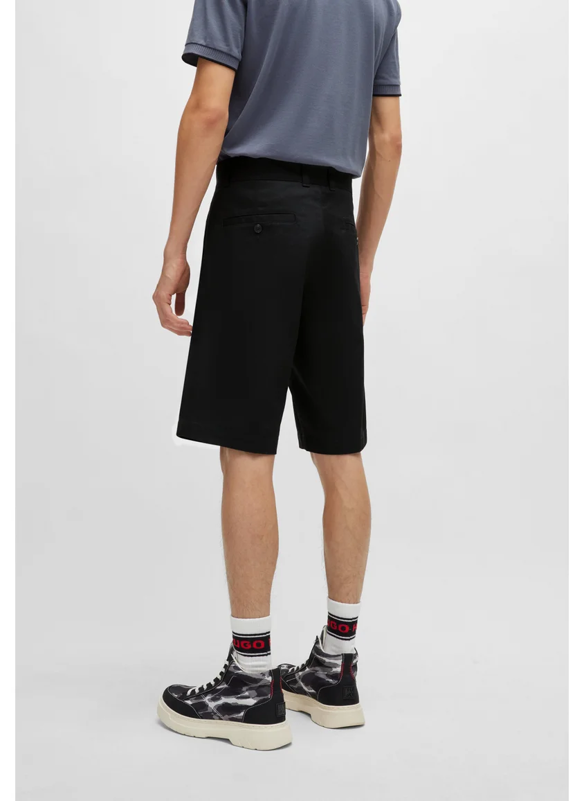 هوجو Regular-fit shorts with slim leg and buttoned pockets