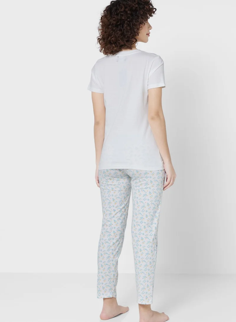 Ginger Graphic T-Shirt And Pyjama Set