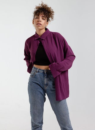 Burgundy Oversized Shirt - pzsku/Z8C831CBD2A2716E004EBZ/45/_/1716990875/7b73f598-4220-494e-8504-e078c567cd9c