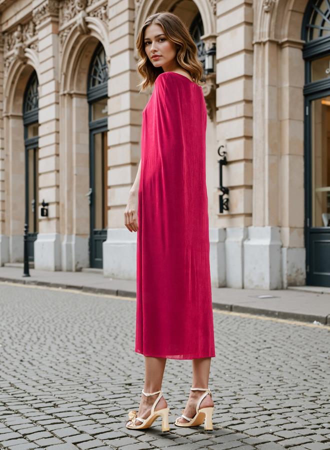 ايكونيك فستان بتفاصيل كيب أيقونية - Image 3