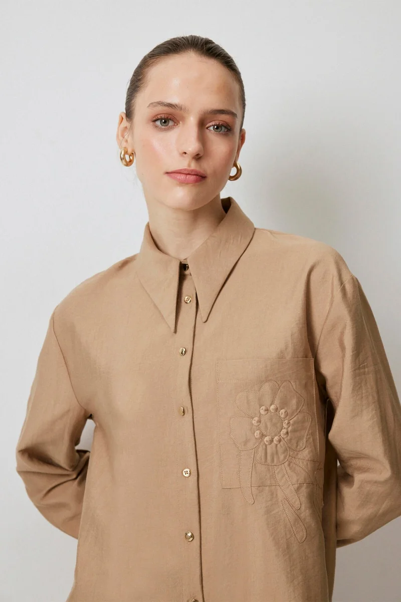 توتشي Embroidered Detailed Mugra Shirt