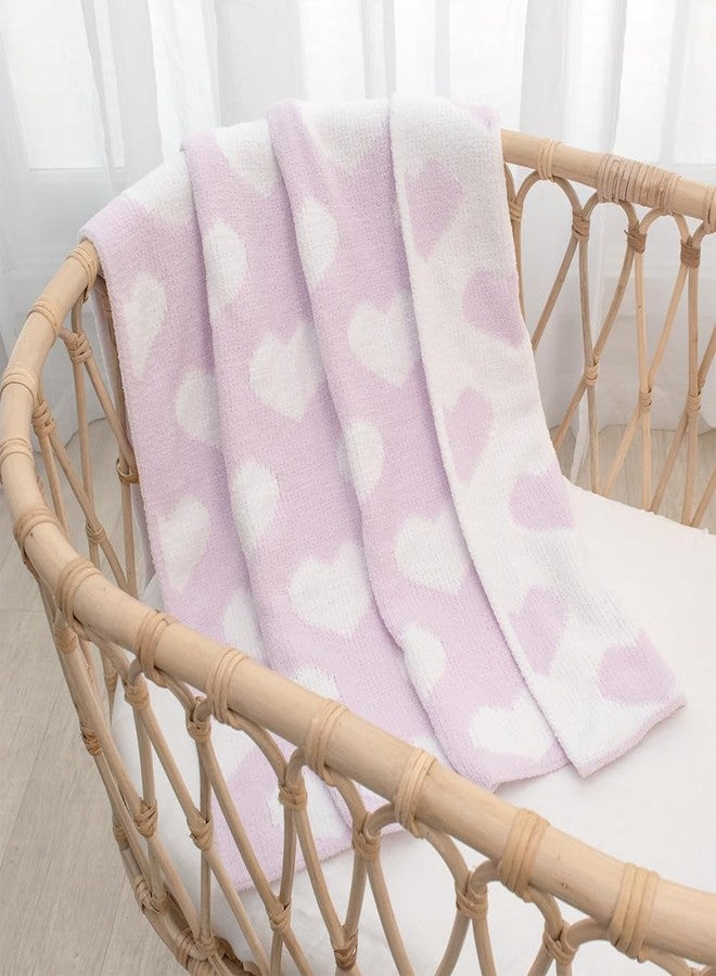 ليفينغ تكستايلز بطانية أطفال ناعمة من الشنيل من Living Textiles Purple Hearts، قابلة للعكس، مصنوعة من قماش فاخر مريح للحصول على أفضل راحة - للرضع والأطفال الصغار وحديثي الولادة وغرف الأطفال والأولاد والجنسين، وغطاء سرير الأطفال وعربة الأطفال والهدايا، مقاس Purple Heart 40 × 30 - Image 4