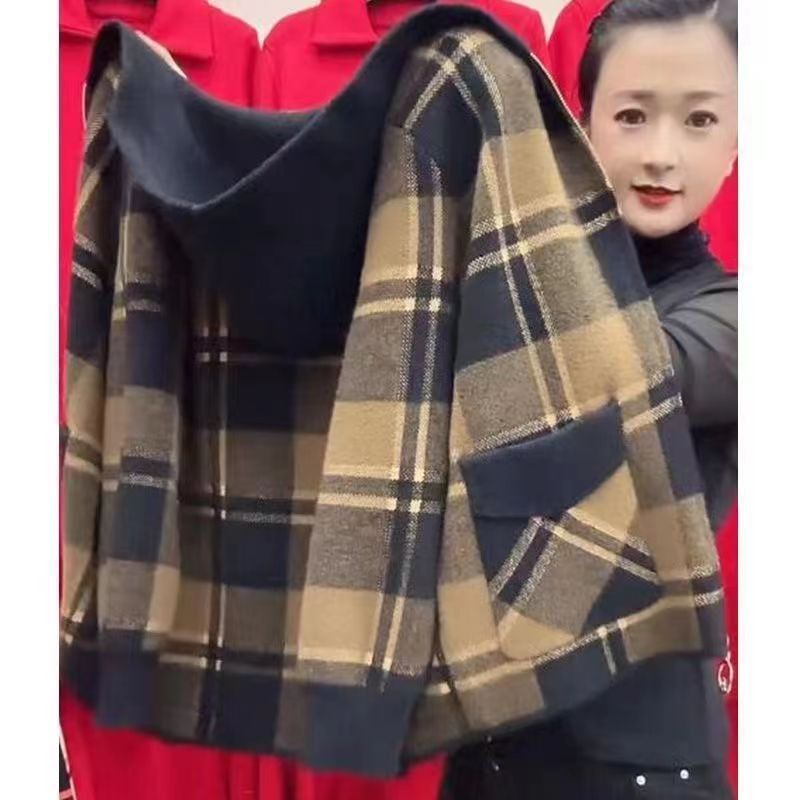 Moms Middle-Aged And Elderly Fleece-Lined Short Coat Arrival Stylistic Woolen Plaid Hooded Top Cardigan - Image 5
