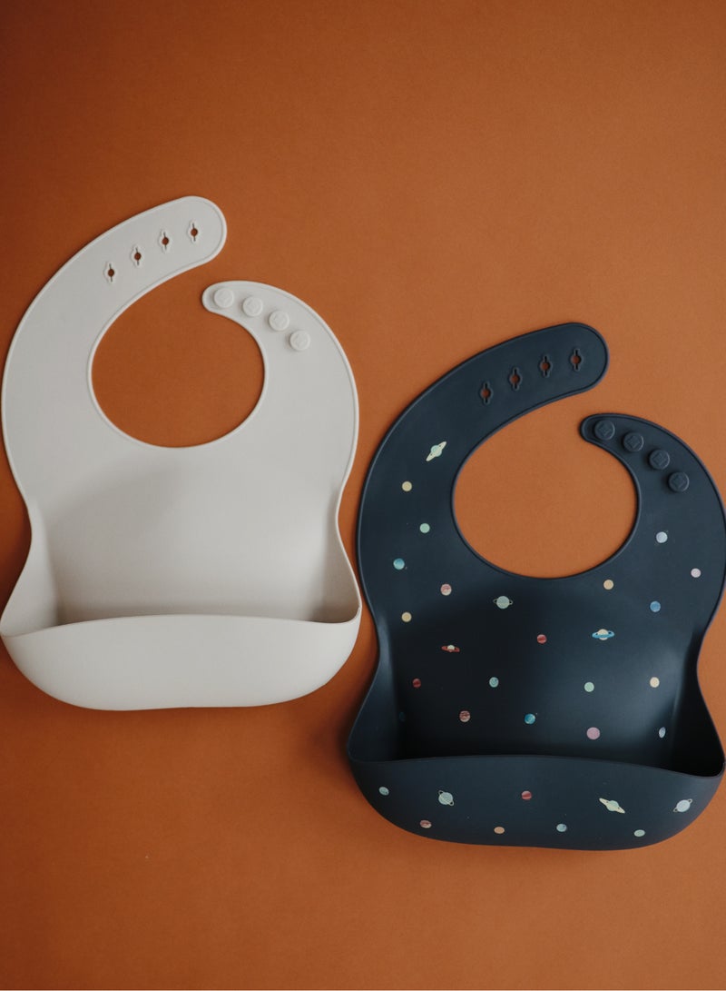 موشي مريلة أطفال من السيليكون من موشي | رمادي داكن دافئ - Image 3