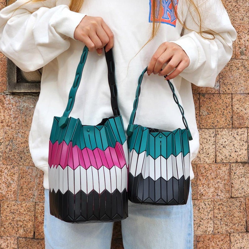 23 Original Factory Patchwork Quilted Bag Geometric Color Block Tote Bucket Bag Single Shoulder Handbag Women'S Bag Quilted Miyake Versatile - Image 1