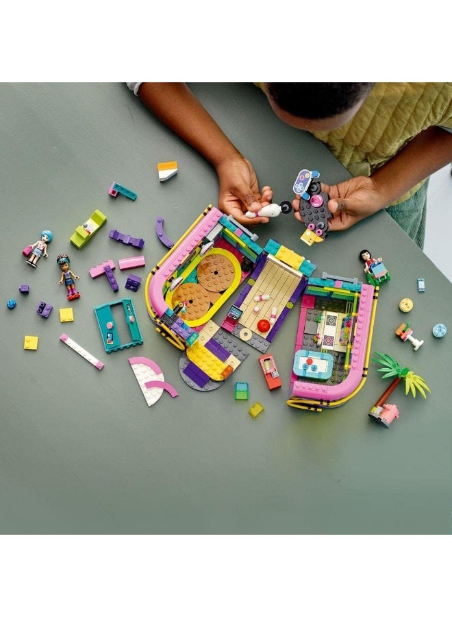LEGO Friends Roller Disco Arcade 41708 Building Kit (642 Pieces) - Image 5