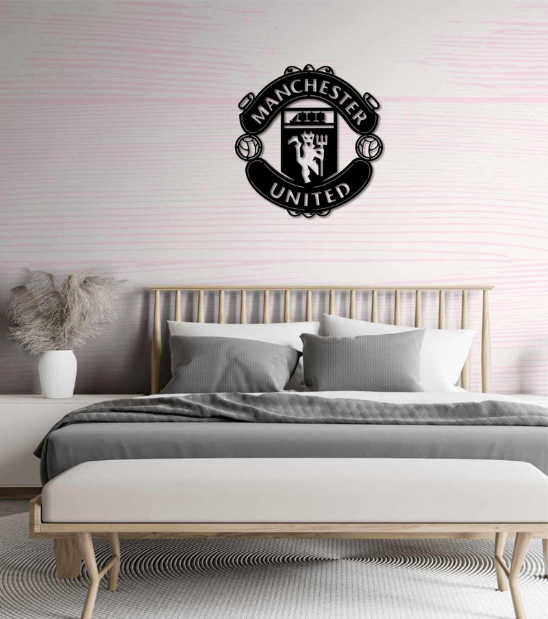 AD INFINITUM® Football Club Logo Wooden plaque | Hanging Wall Art Decor for Living Room Bedroom Kitchen Office | Aesthetic Gift for Football Fan (Manchester United F.C., Black (Single Layer)) - Image 5