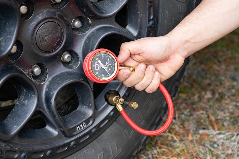ARB ARB505 Deflator Kit 10-60 PSI Tire Pressure Gauge Rapid Air Down Offroad Kit With Recovery Gear Pouch (PSI) - Image 5