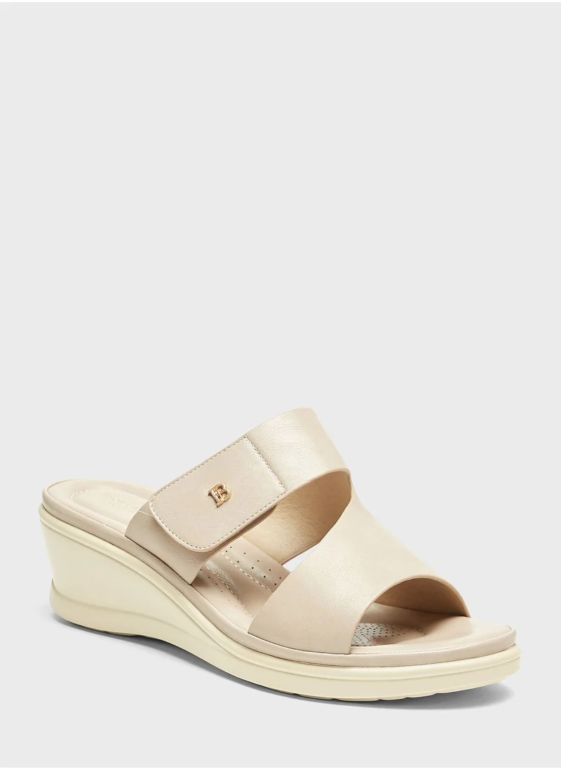 shoexpress Double Strap Wedge Sandals