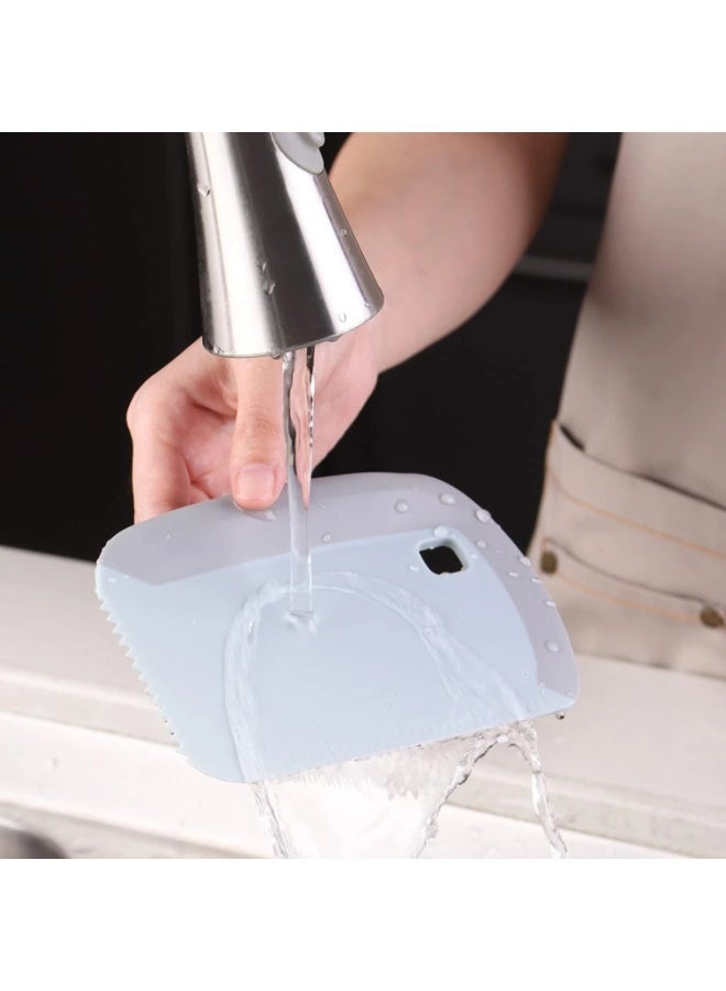 قطاعة عجين من السيليكون  قابلة لاعادة  الاستخدام تتضمن قطاعة عجين ومكشطة عجين ومعلقة سباتولا - Image 3