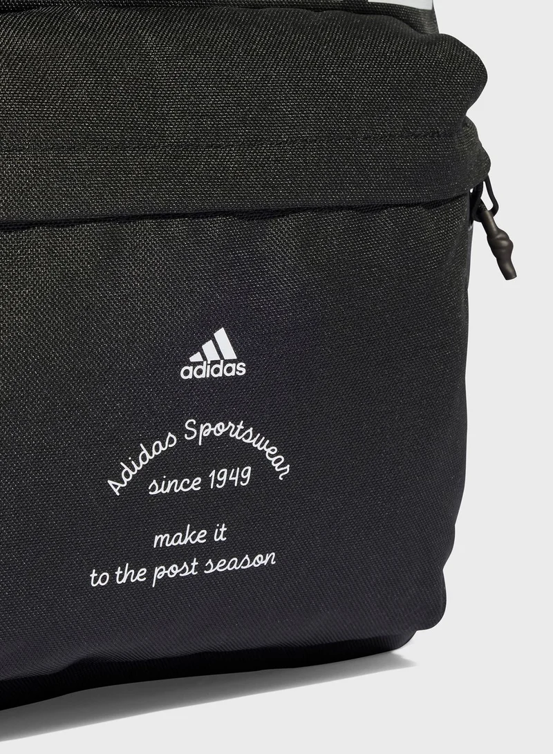 adidas شنطة ظهر كلاسيكية