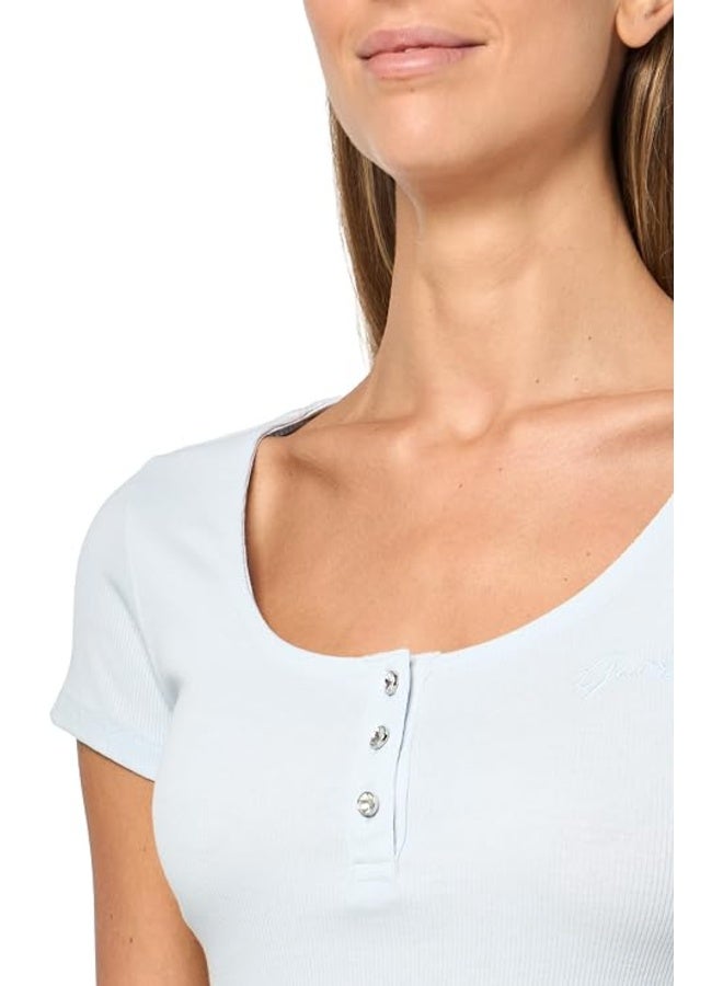 جس تيشيرت نسائي قصير الأكمام من GUESS طراز Kaylee Rib Henley، لون هيليوم - Image 2