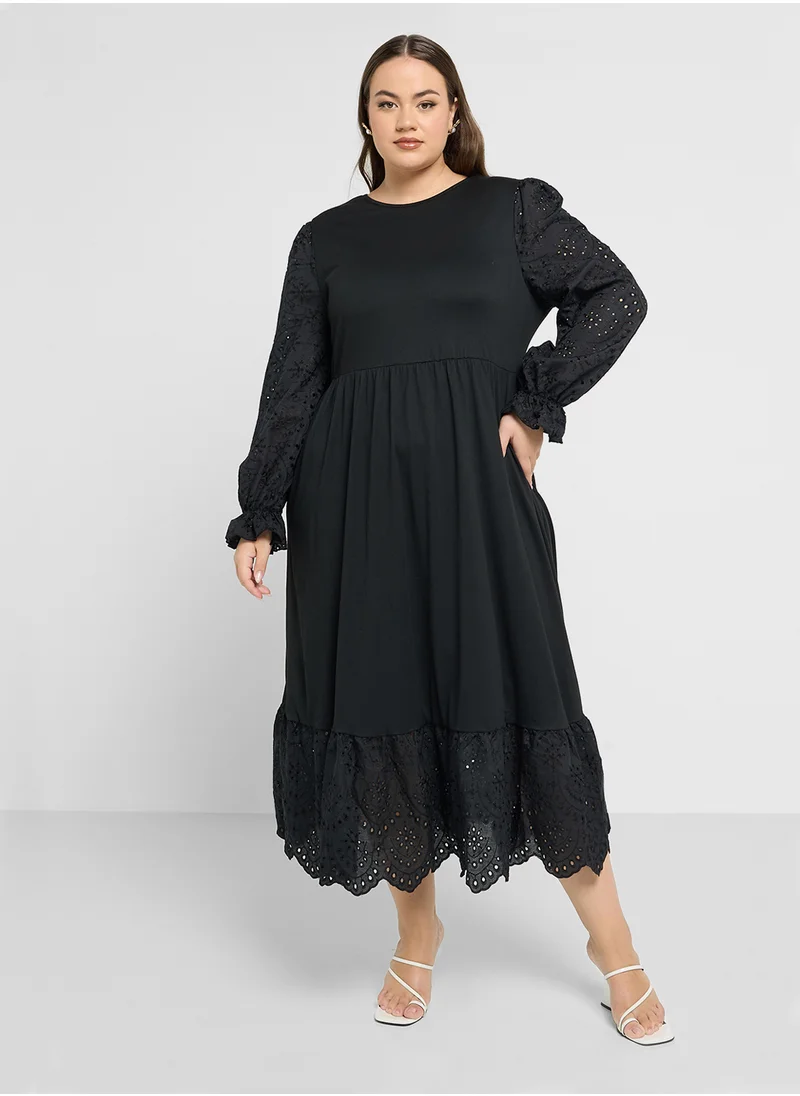 ايلا بلس Eyelet Ruffle Midi Dress